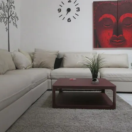 Apartment Lucky Tredici *